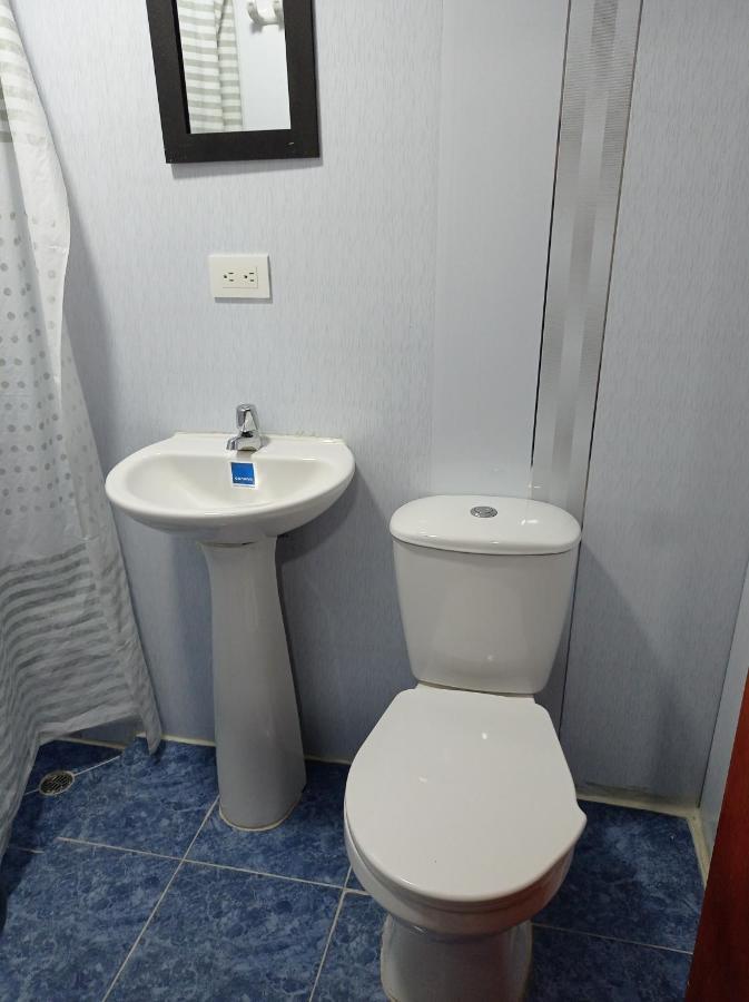 Hotel Acuarius Кукута Экстерьер фото